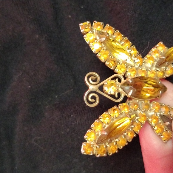 Butterfly in the style of - Picture 2 of 5